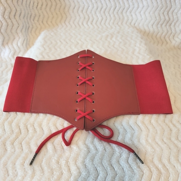 New Red Lace Corset‎ Belt Size Small - Picture 9 of 9